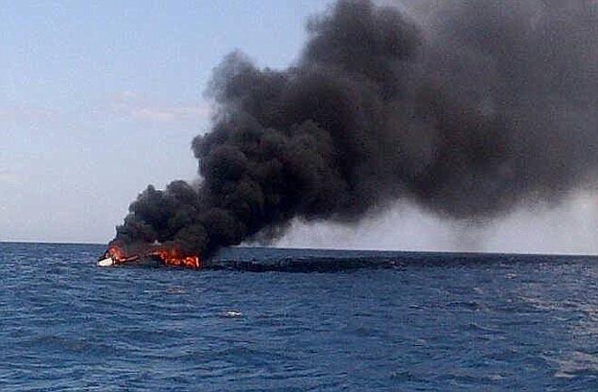 Mystery of John Edward Garner’s death - his burning yacht ©  SW